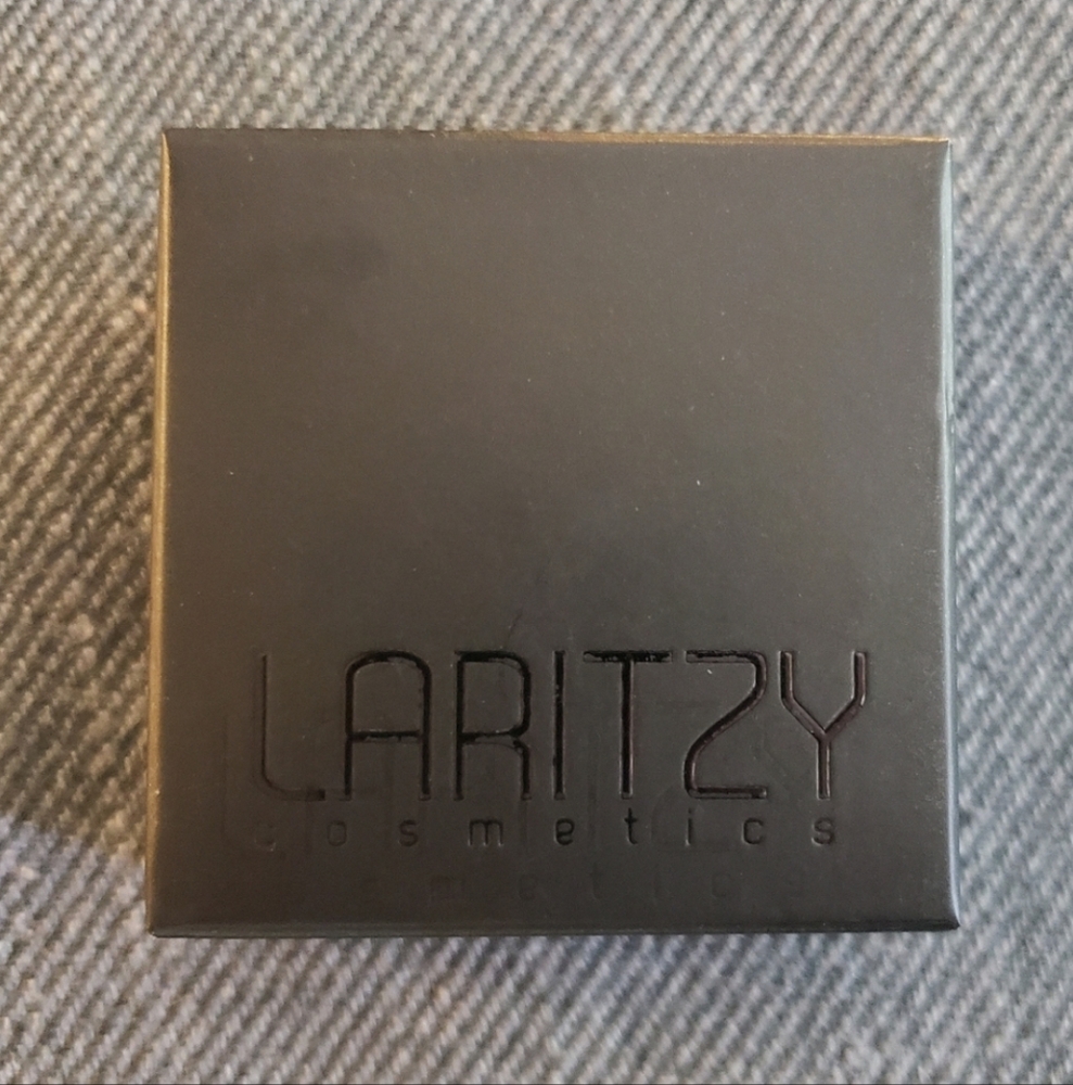 Laritzy Cosmetics Cream Highlighter - Picture 5 of 5